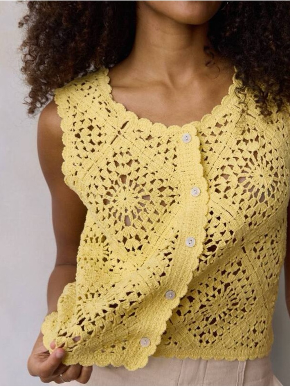 LC Lauren Conrad Yellow Crochet Button-Front Vest Sleeveless S